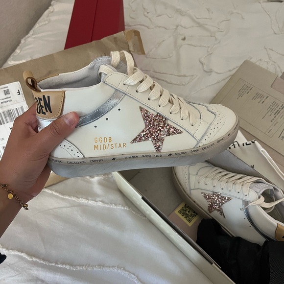 Golden Goose Cream Sneakers with Pink Glitter Star - Picture 1 of 4